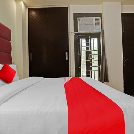 Hotel O Golden Key Inn Punjabi Bagh Új-Delhi Kültér fotó